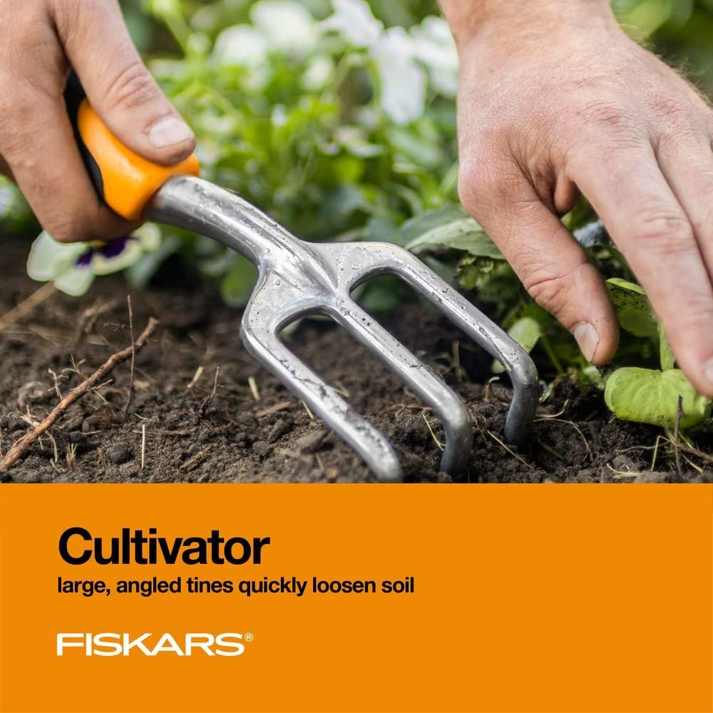 Fiskars 3-in-1 Garden Tool Set - Trowel, Transplanter, Cultivator for Gardening - Lawn and Garden - Black/Orange - Image 4